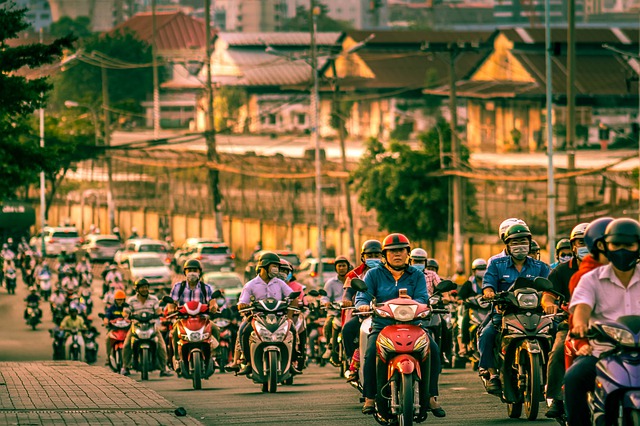 trafik vietnam motorcykel