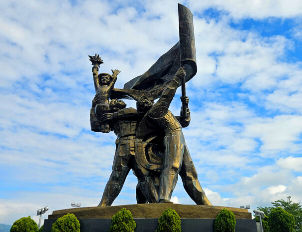 dien-bien-phu-sejrs-monument